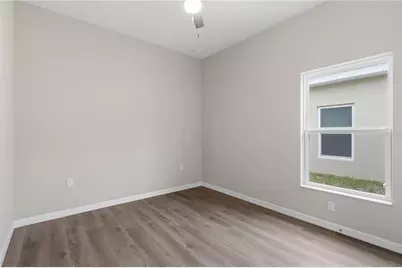 5029 Finders Ct, Tampa, FL 33617 - Photo 7
