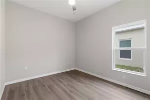 5029 Finders Ct, Tampa, FL 33617 - Photo 7