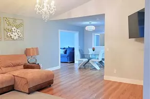 2130 Redleaf Dr, Brandon, FL 33510 - Photo 5