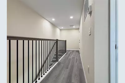 4345 Cambio Gardens Court, Tampa, FL 33610 - Photo 29