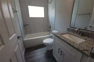 5025 Finders Ct, Tampa, FL 33617 - Photo 9