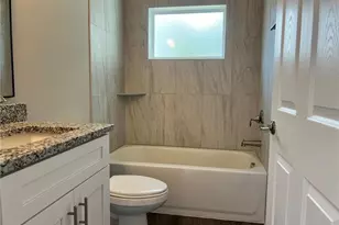 5008 Finders Ct, Tampa, FL 33617 - Photo 11