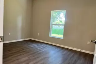 5008 Finders Ct, Tampa, FL 33617 - Photo 7