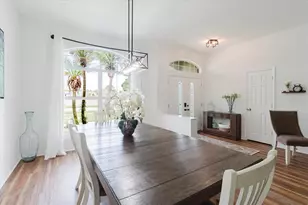 9601 Regents Park Dr, Tampa, FL 33647 - Photo 15