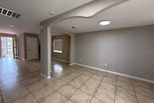 2907 W Chestnut St, Tampa, FL 33607 - Photo 5