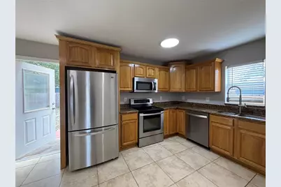 2907 W Chestnut Street, Tampa, FL 33607 - Photo 3