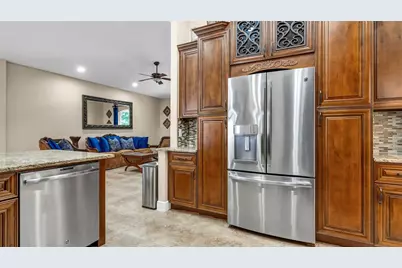 29135 Rivergate Run, Wesley Chapel, FL 33543 - Photo 9