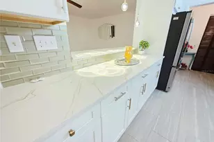 164 Pinewood Ave, Clearwater, FL 33765 - Photo 17