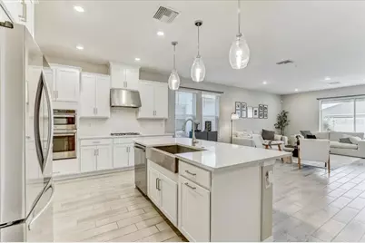 33886 Landsman Loop, Wesley Chapel, FL 33543 - Photo 9