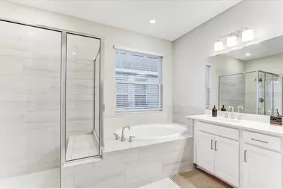 33886 Landsman Loop, Wesley Chapel, FL 33543 - Photo 21