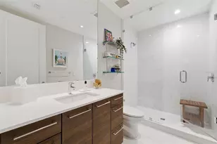 100 1st Ave N, Saint Petersburg, FL 33701 - Photo 37