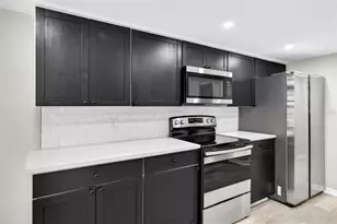 1601 E Paris St, Tampa, FL 33610 - Photo 15
