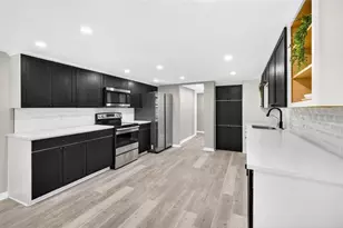 1601 E Paris St, Tampa, FL 33610 - Photo 13