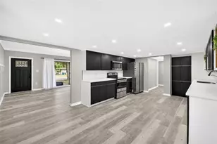 1601 E Paris St, Tampa, FL 33610 - Photo 11