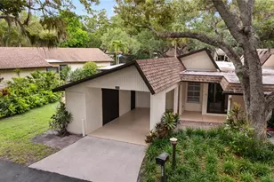 2242 Circlewood Dr, Sarasota, FL 34231 - Photo 3
