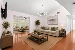 2242 Circlewood Dr, Sarasota, FL 34231 - Photo 5