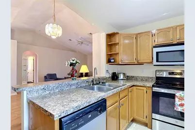 39033 6th Ave, Zephyrhills, FL 33542 - Photo 15