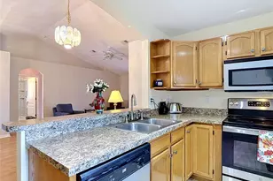 39033 6th Ave, Zephyrhills, FL 33542 - Photo 15