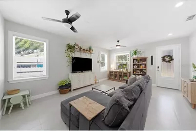 1808 W Cluster Avenue, Tampa, FL 33604 - Photo 7
