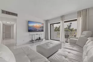 1100 N Shore Dr NE, Saint Petersburg, FL 33701 - Photo 15