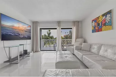 1100 N Shore Drive NE #304, Saint Petersburg, FL 33701 - Photo 3