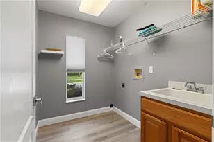450 Castille Dr, Spring Hill, FL 34608 - Photo 51