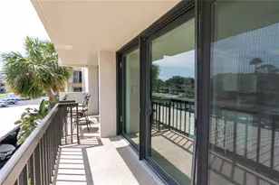 400 Island Way, Clearwater Beach, FL 33767 - Photo 9