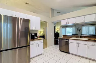 4201 Barret Ave, Plant City, FL 33566 - Photo 9