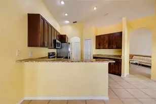 1805 Wood Bend St, Tarpon Springs, FL 34689 - Photo 13