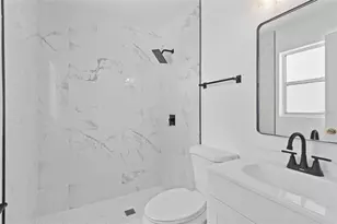 6206 S Foster Ave, Tampa, FL 33611 - Photo 9