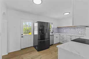 6206 S Foster Ave, Tampa, FL 33611 - Photo 5
