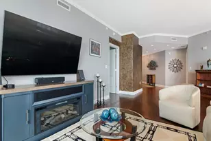 450 Knights Run Ave, Tampa, FL 33602 - Photo 11