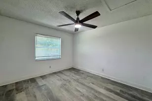 5102 Lawnton Ct, Tampa, FL 33624 - Photo 21