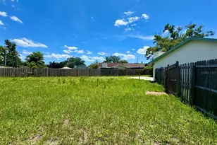 5102 Lawnton Ct, Tampa, FL 33624 - Photo 37