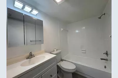 5102 Lawnton Court, Tampa, FL 33624 - Photo 25