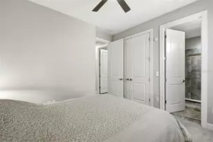 9750 Highland Park Pl, Palmetto, FL 34221 - Photo 13