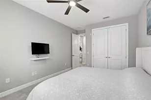 9750 Highland Park Pl, Palmetto, FL 34221 - Photo 7