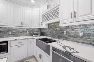 2343 Glenmore Cir, Sun City Center, FL 33573 - Photo 11