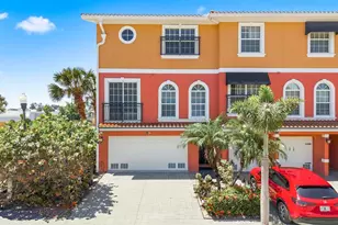 47 W Morgan St, Tarpon Springs, FL 34689 - Photo 3