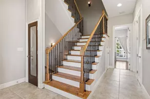 47 W Morgan St, Tarpon Springs, FL 34689 - Photo 5