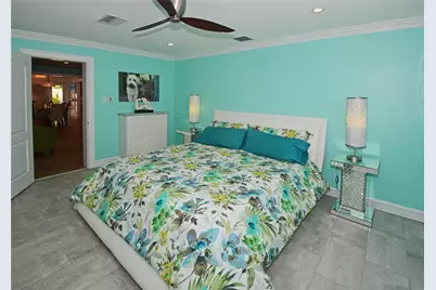 7020 Mango Avenue S, Saint Petersburg, FL 33707 - Photo 33