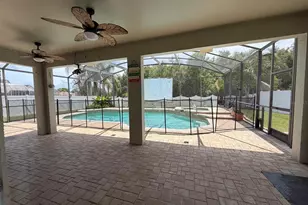 2418 Huron Cir, Kissimmee, FL 34746 - Photo 13
