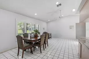 10186 Sleepy Willow Ct, Spring Hill, FL 34608 - Photo 13