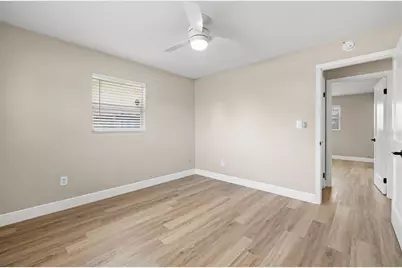 2066 62nd Place S, Saint Petersburg, FL 33712 - Photo 23