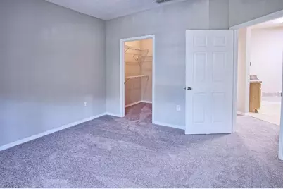 10019 Courtney Palms Boulevard #302, Tampa, FL 33619 - Photo 7