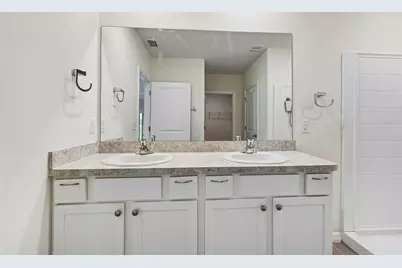 35525 Stella Vast Drive, Zephyrhills, FL 33541 - Photo 43