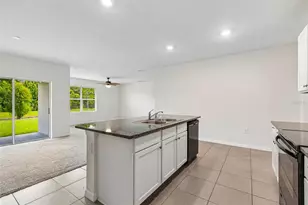 35525 Stella Vast Dr, Zephyrhills, FL 33541 - Photo 25