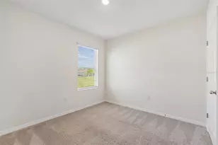 35525 Stella Vast Dr, Zephyrhills, FL 33541 - Photo 13