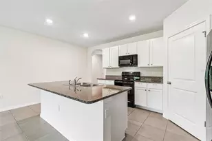 35525 Stella Vast Dr, Zephyrhills, FL 33541 - Photo 23