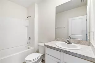 35525 Stella Vast Dr, Zephyrhills, FL 33541 - Photo 9